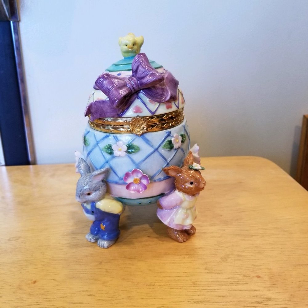 CWC Limoge-type Easter Egg Trinket Box